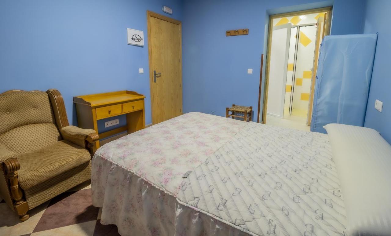 Albergue Rojo Plata Torremegía Buitenkant foto