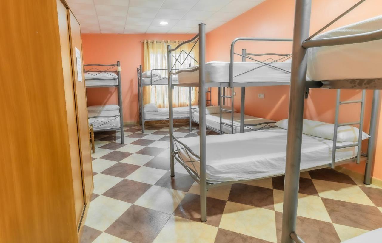Albergue Rojo Plata Torremegía Buitenkant foto